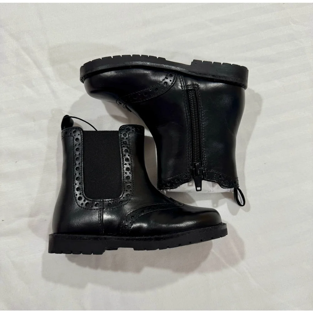 Zara Leather die-cut boots Size 8 US / 24 EU